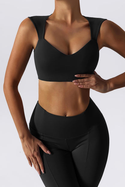 Dynamic Crop Top - Black